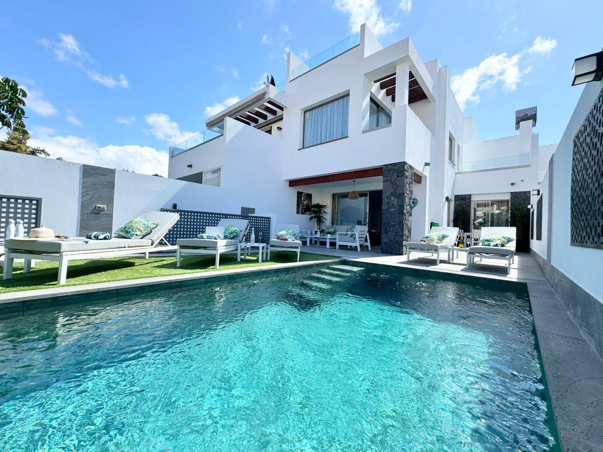 Welcome To Villa Bali A Luxurious Modern Getaway Los Cristianos  Zewnętrze zdjęcie
